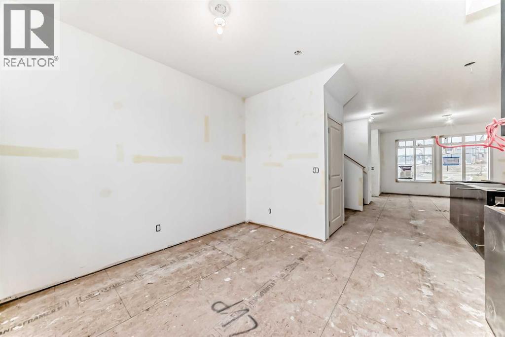 Single Family House for Sale in  Marmot Green NW Glacier Ridge Calgary 