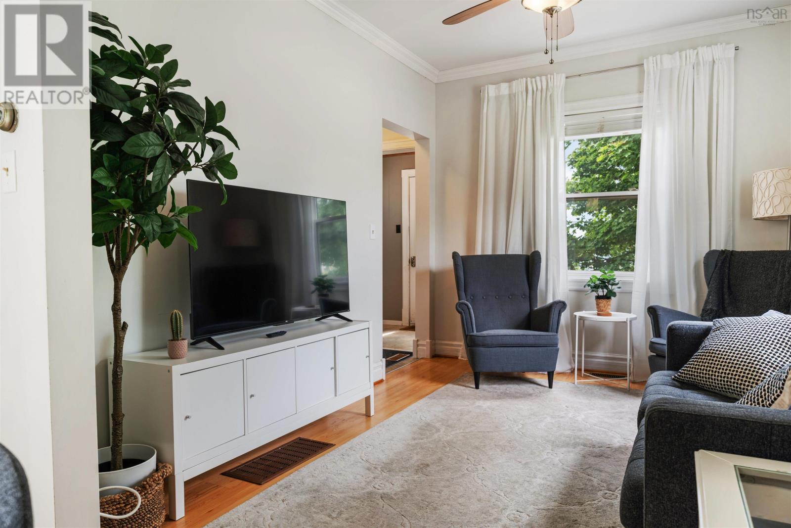 Property 27 of 45 of 166 Reservoir Street