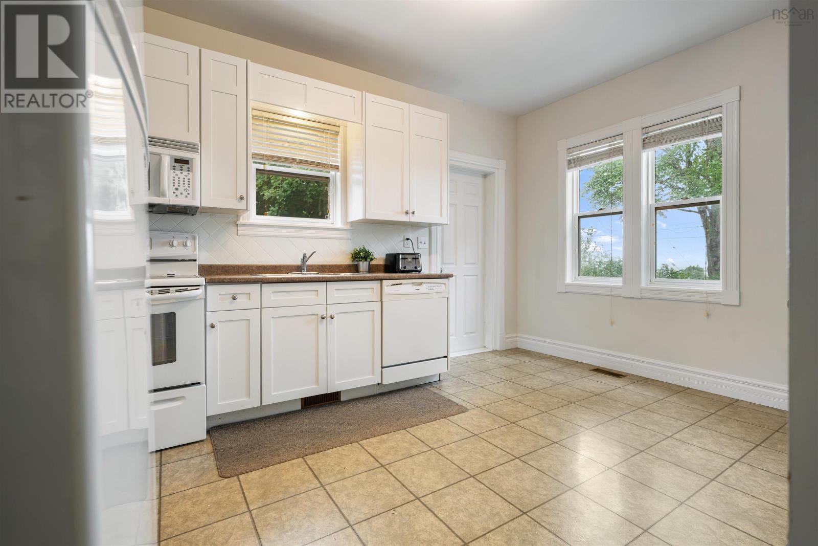 Property 17 of 45 of 166 Reservoir Street