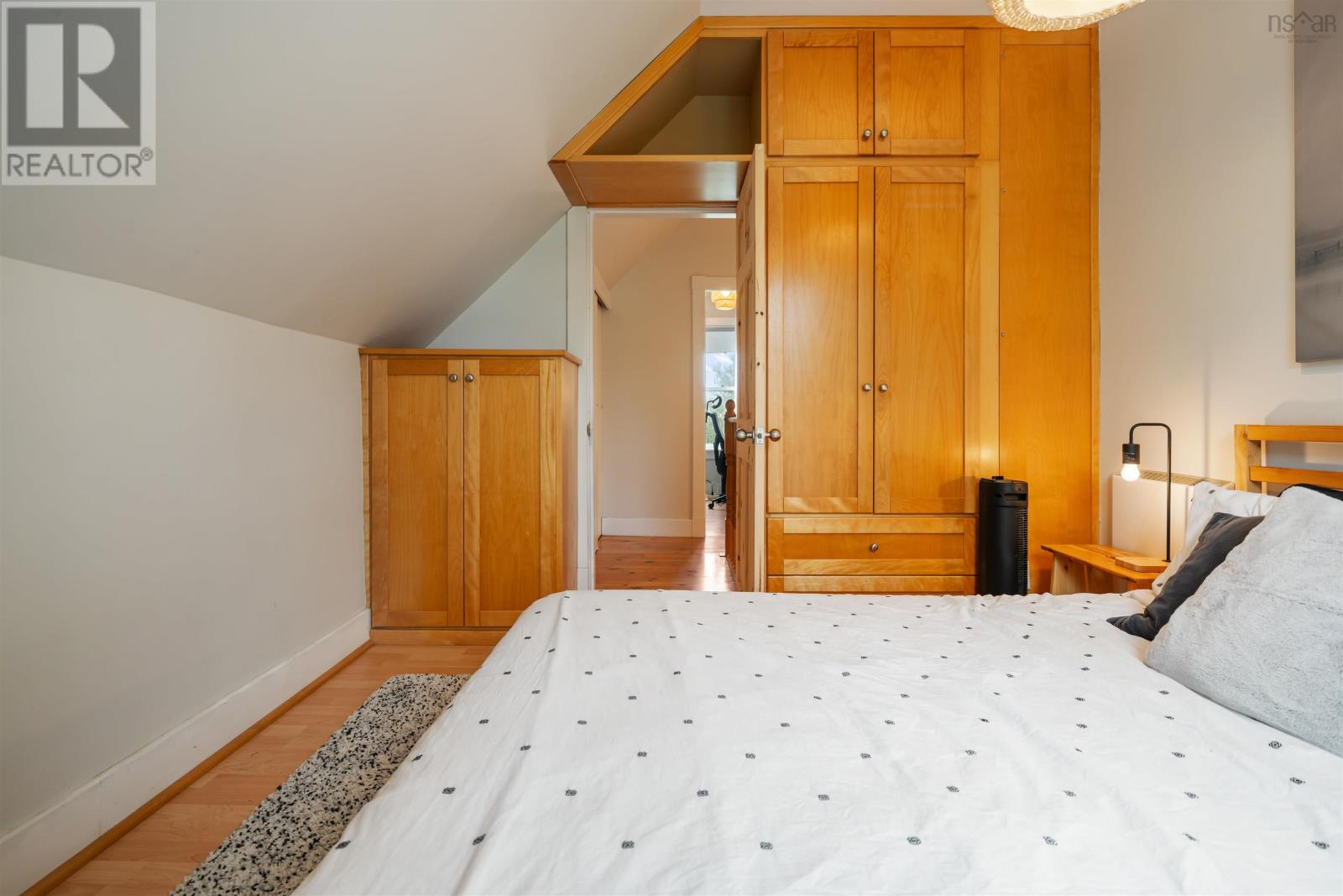 Property 43 of 45 of 166 Reservoir Street