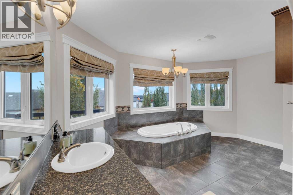 65 Emily Crescent, Lacombe