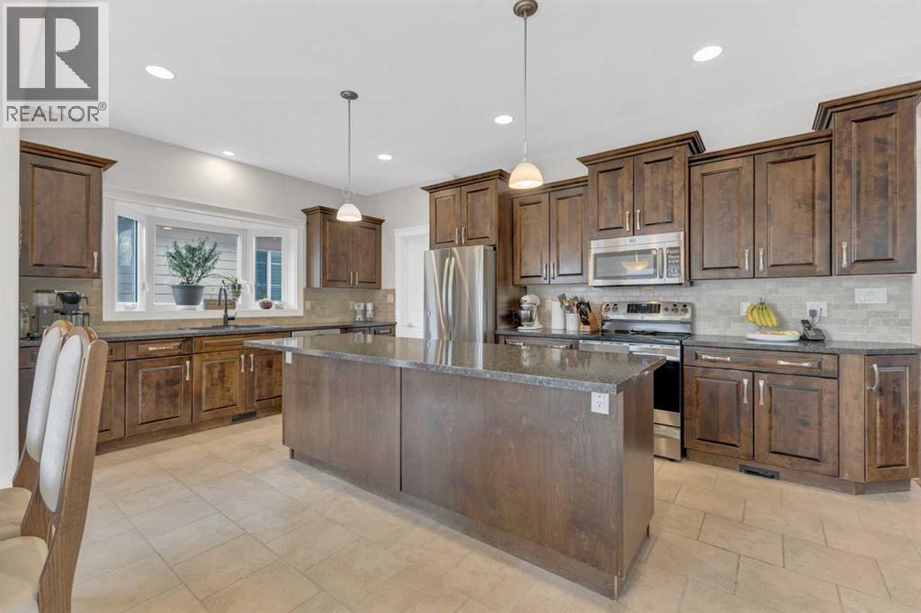 65 Emily Crescent, Lacombe