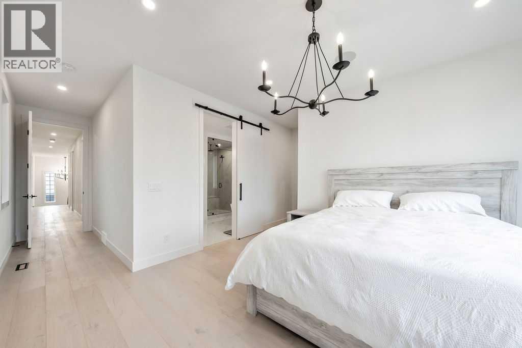 Single Family House for Sale in   Avenue SW Altadore Calgary 