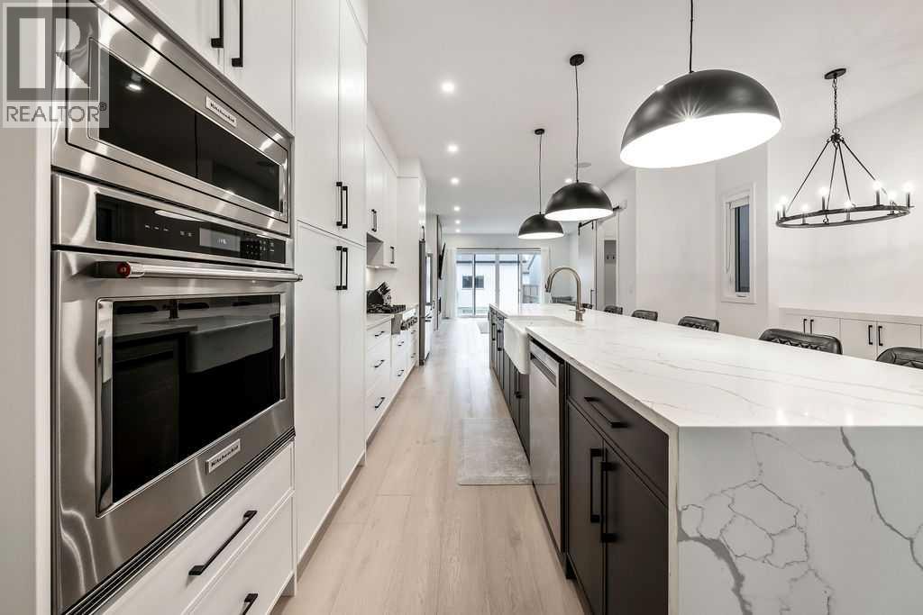 Single Family House for Sale in   Avenue SW Altadore Calgary 