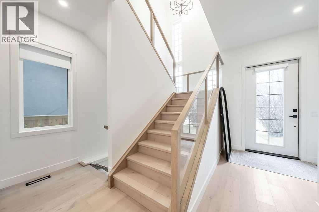 Single Family House for Sale in   Avenue SW Altadore Calgary 