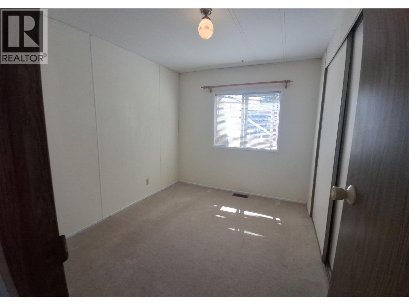 #10 566 COBURN STREET - 20