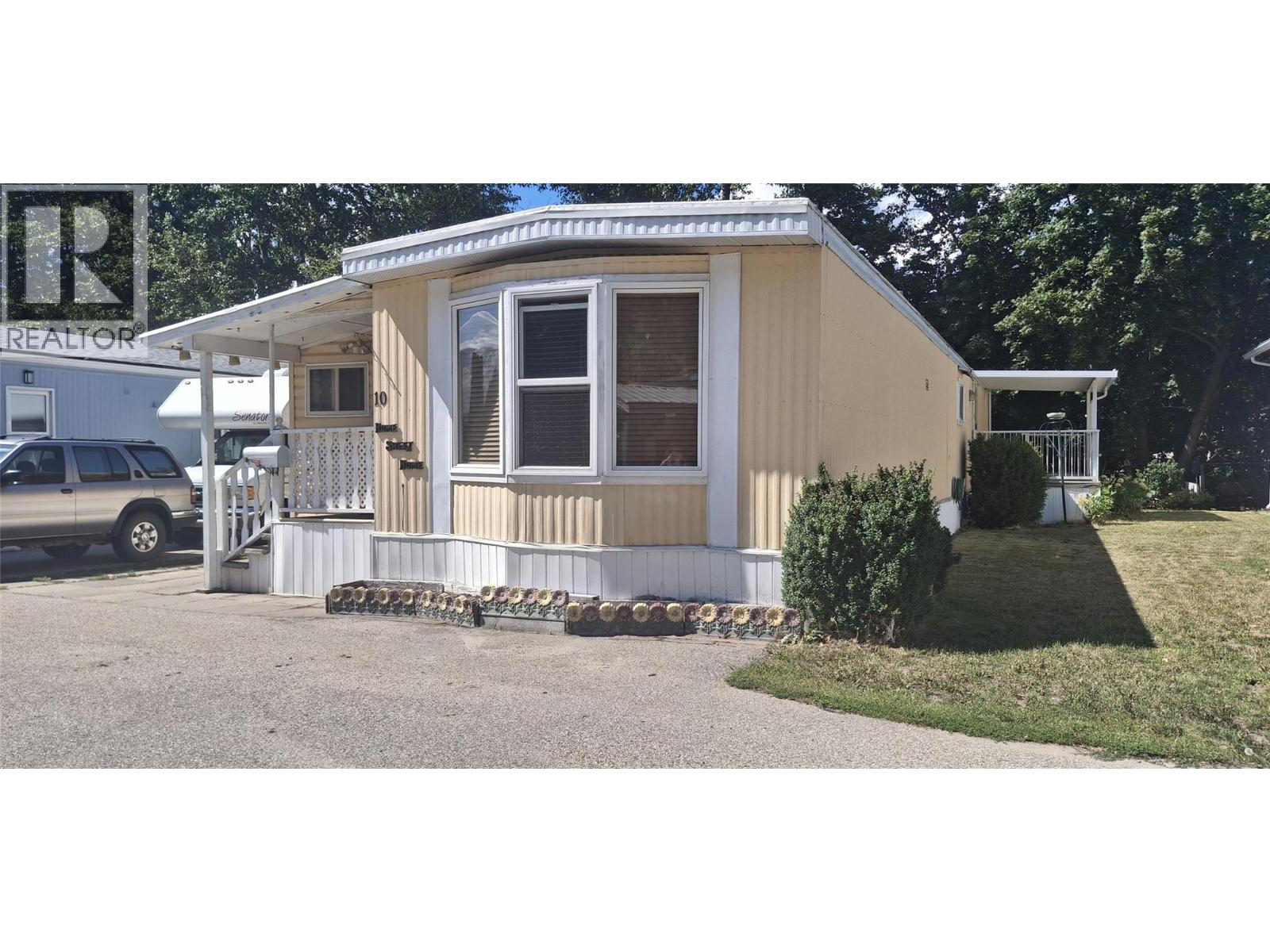 #10 566 COBURN STREET - Image 2