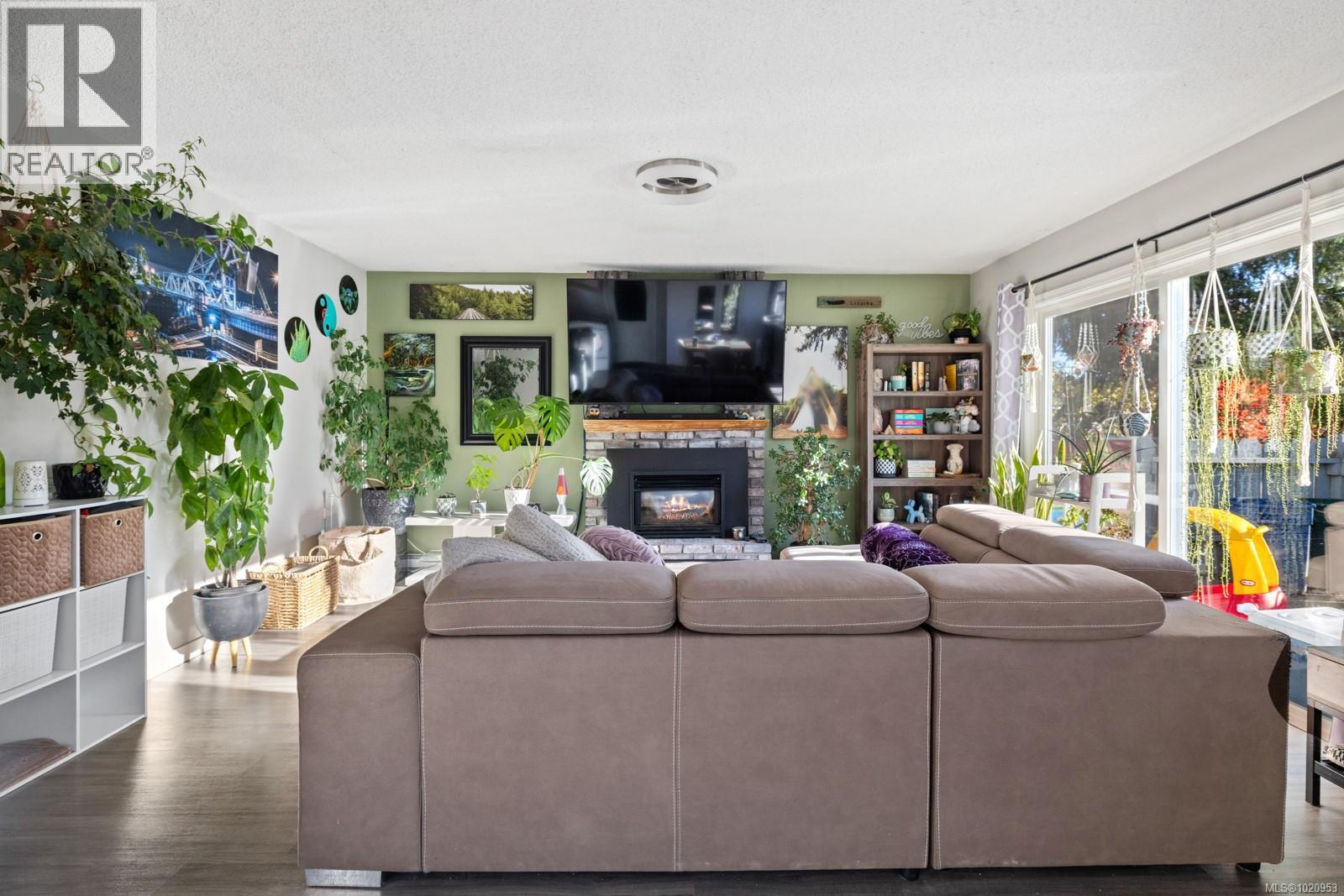 5849 Carmel Dr, Duncan