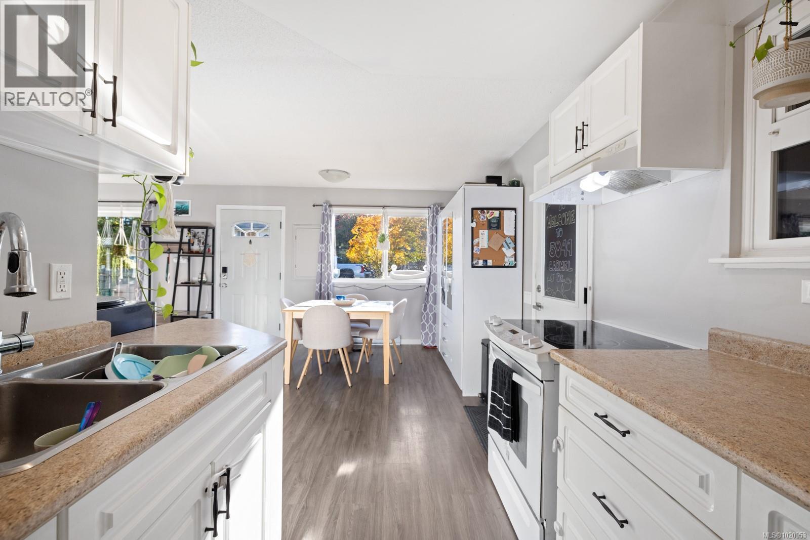 5849 Carmel Dr, Duncan