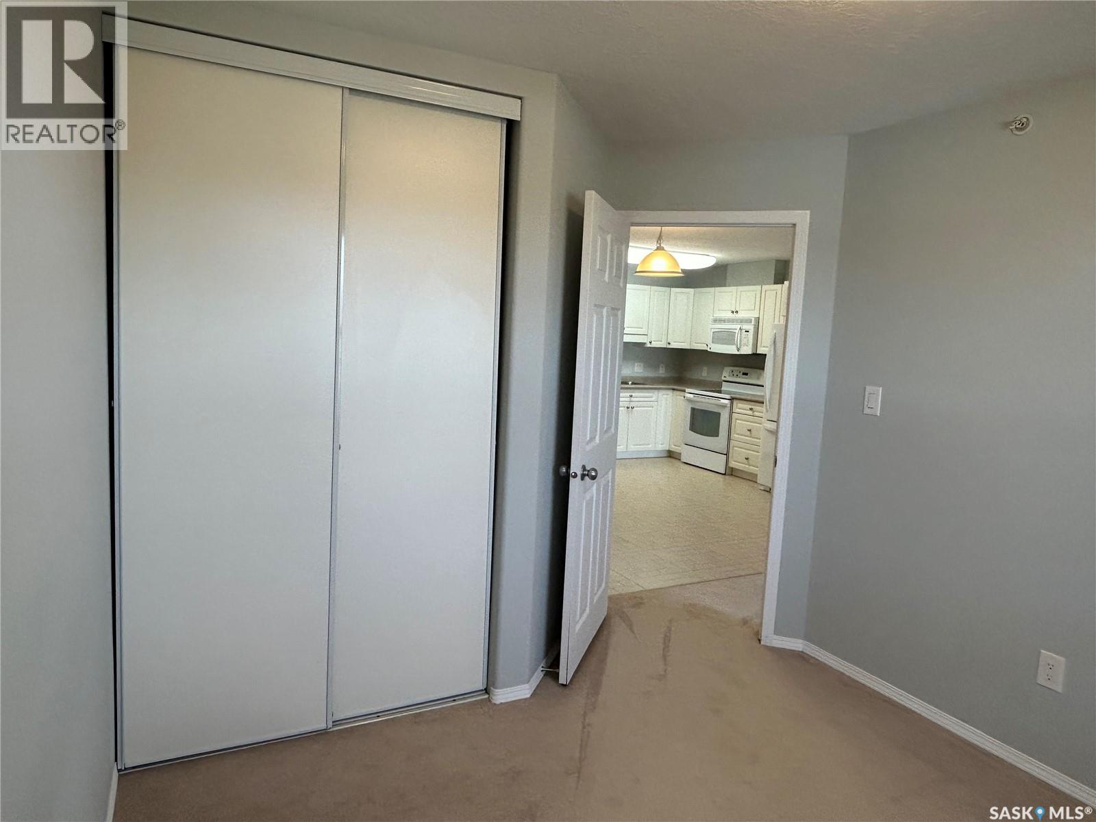 405 701 Henry STREET — photo 10