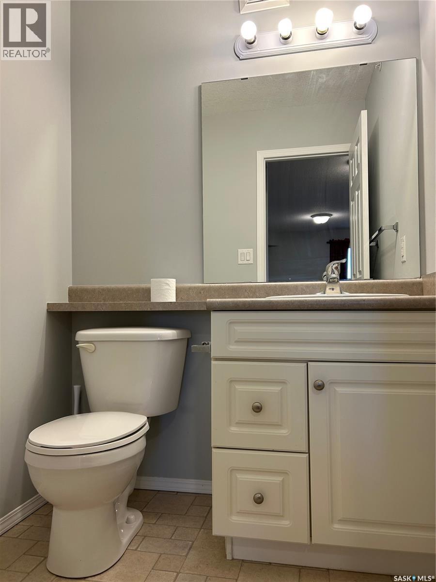405 701 Henry STREET — photo 17