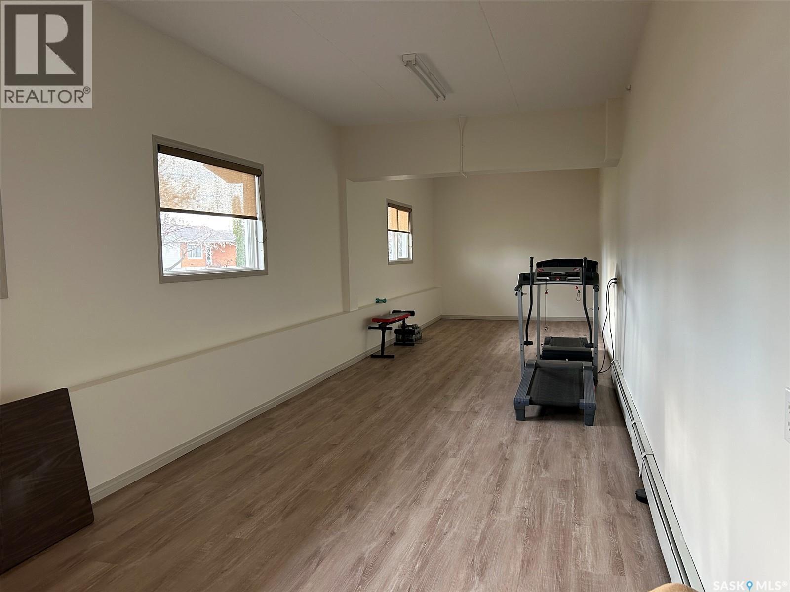 405 701 Henry STREET — photo 28