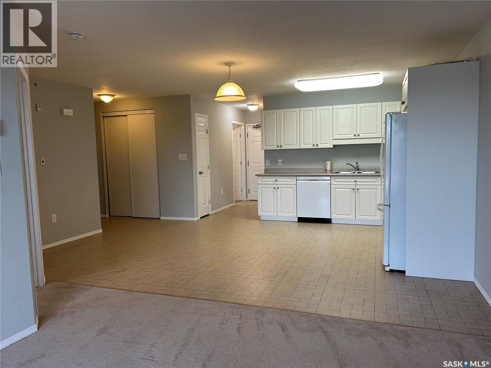 405 701 Henry STREET — photo 6