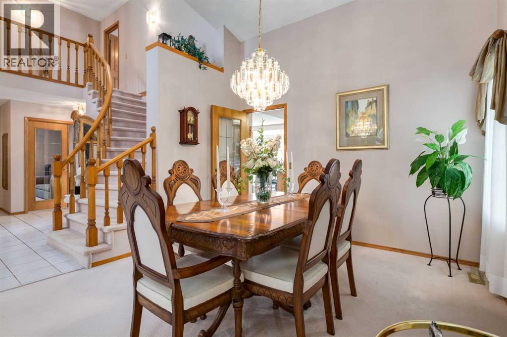 Single Family House for Sale in  Edgevalley Circle NW Edgemont Calgary 