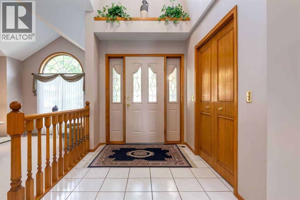 Single Family House for Sale in  Edgevalley Circle NW Edgemont Calgary 