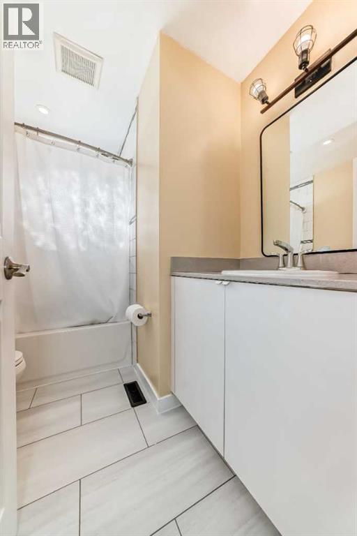 Single Family House Bi-level for Sale in   Avenue NE Marlborough Park Calgary 