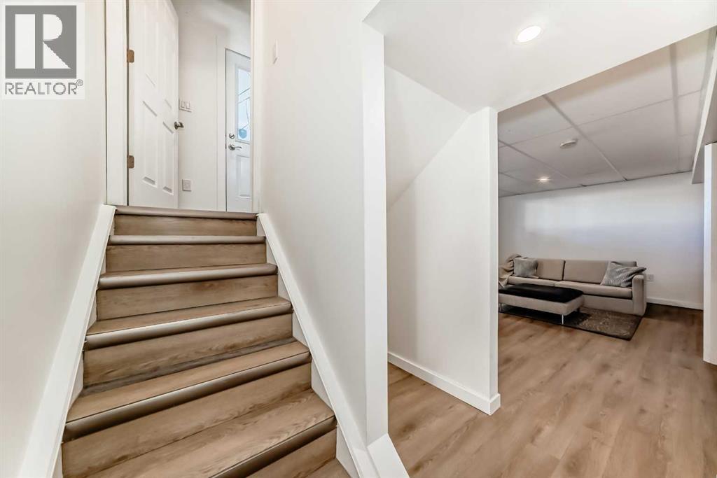 Single Family House Bi-level for Sale in   Avenue NE Marlborough Park Calgary 