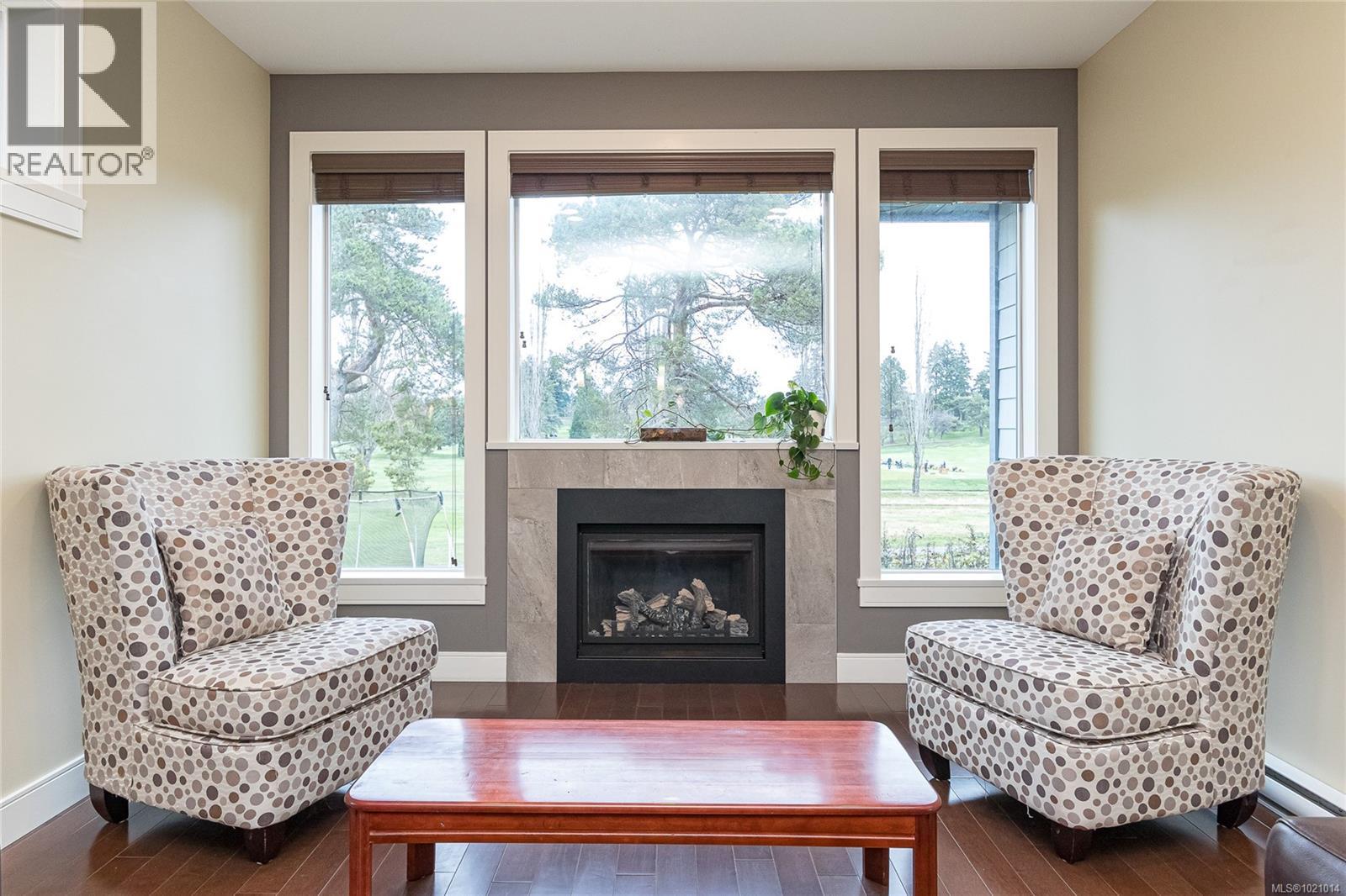 1054 Colville Rd, Esquimalt