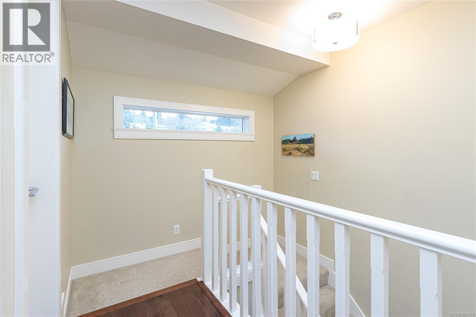 1054 Colville Rd, Esquimalt