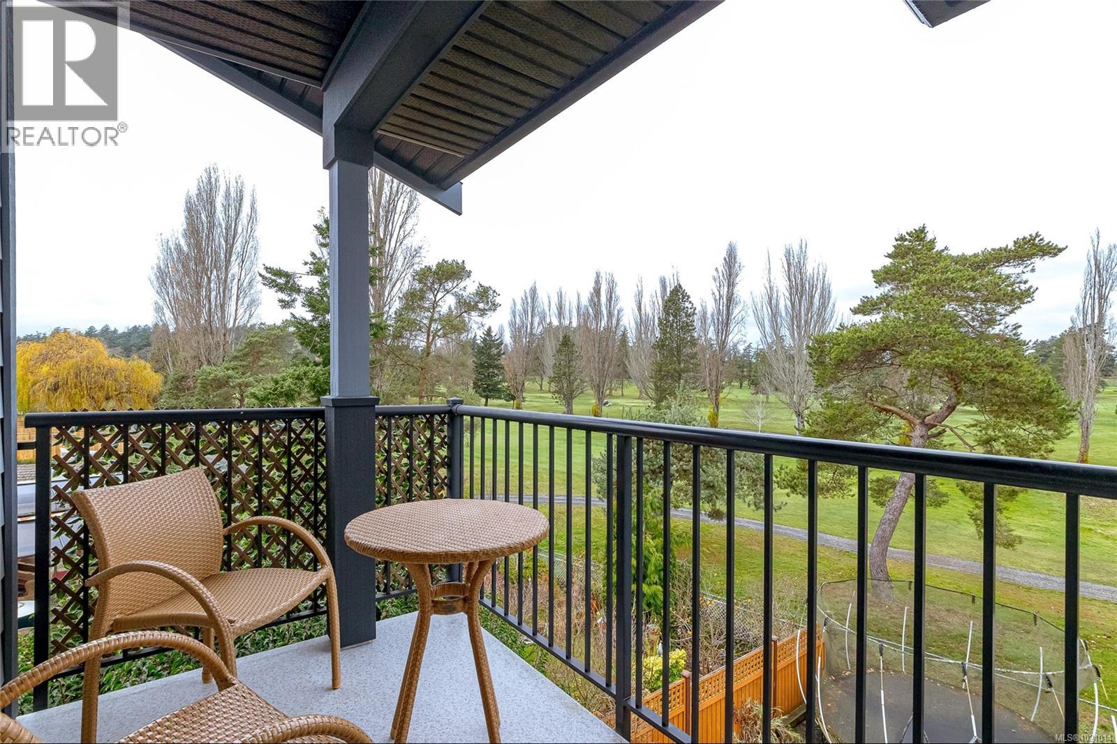 1054 Colville Rd, Esquimalt