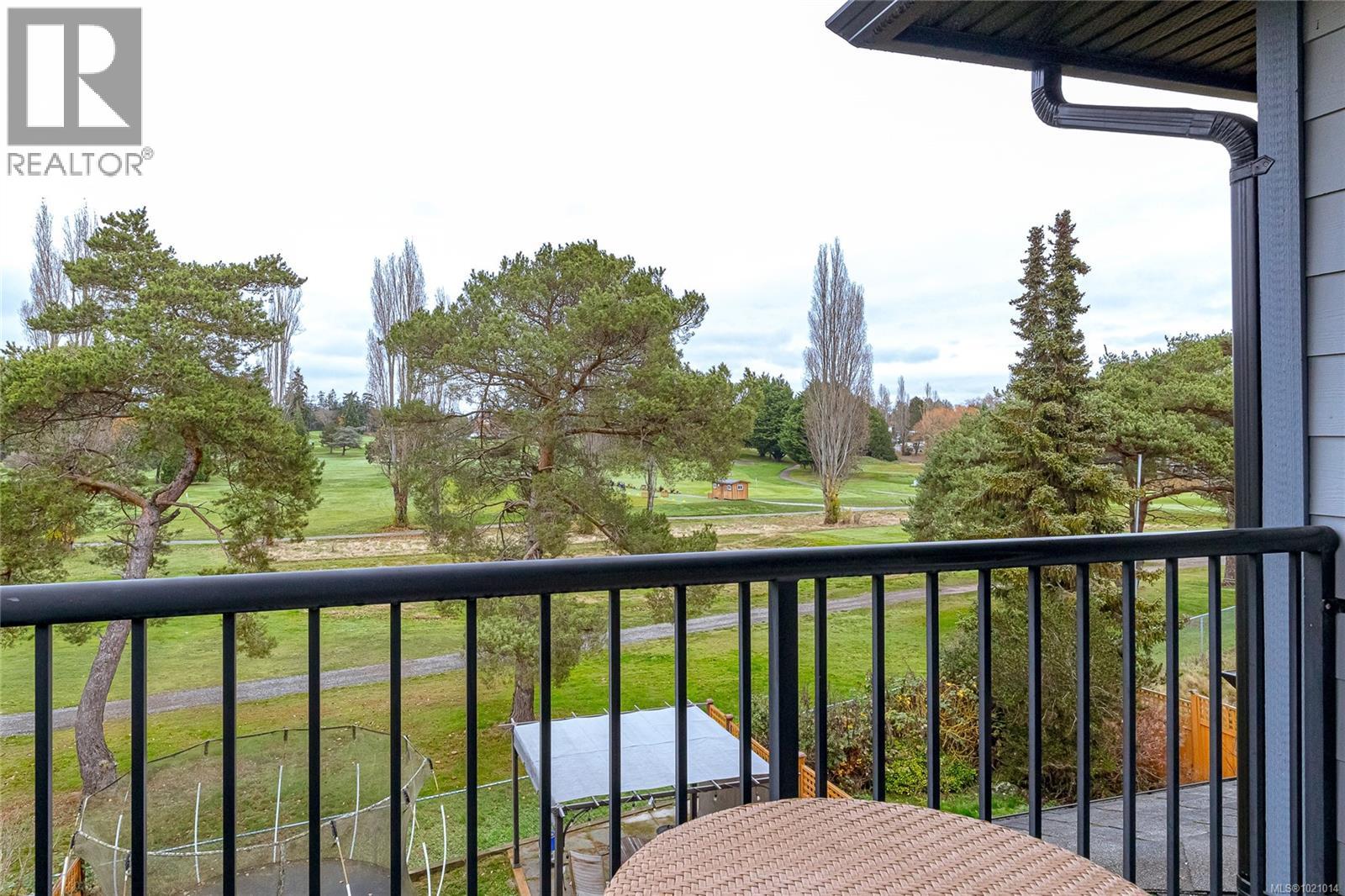 1054 Colville Rd, Esquimalt