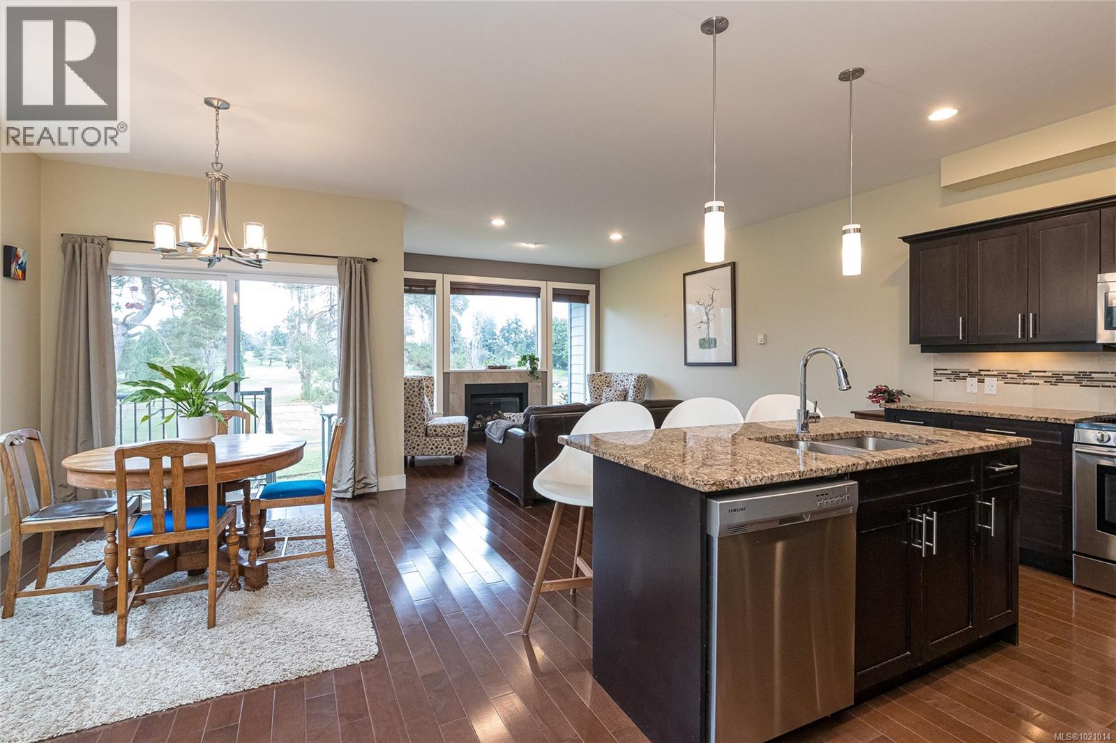 1054 Colville Rd, Esquimalt