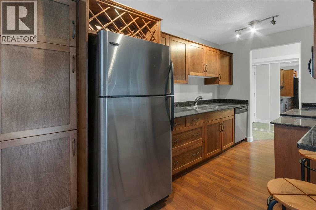 Single Family House for Sale in    Avenue NW Sunnyside Calgary 