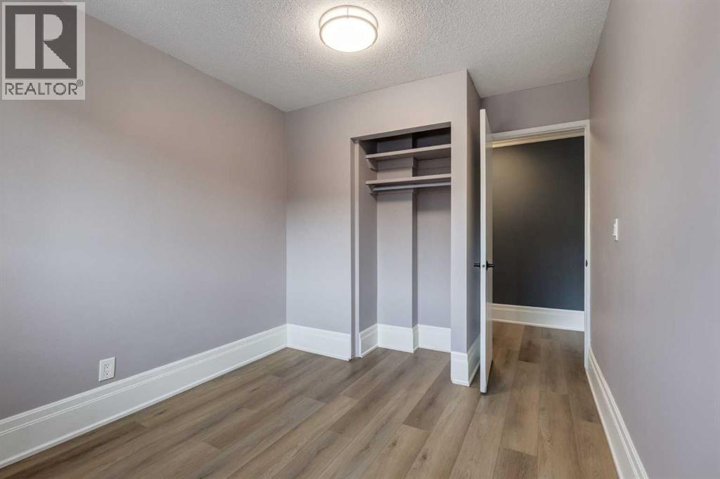 Single Family House for Sale in    Avenue SW Sunalta Calgary 