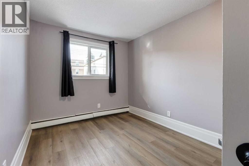 Single Family House for Sale in    Avenue SW Sunalta Calgary 