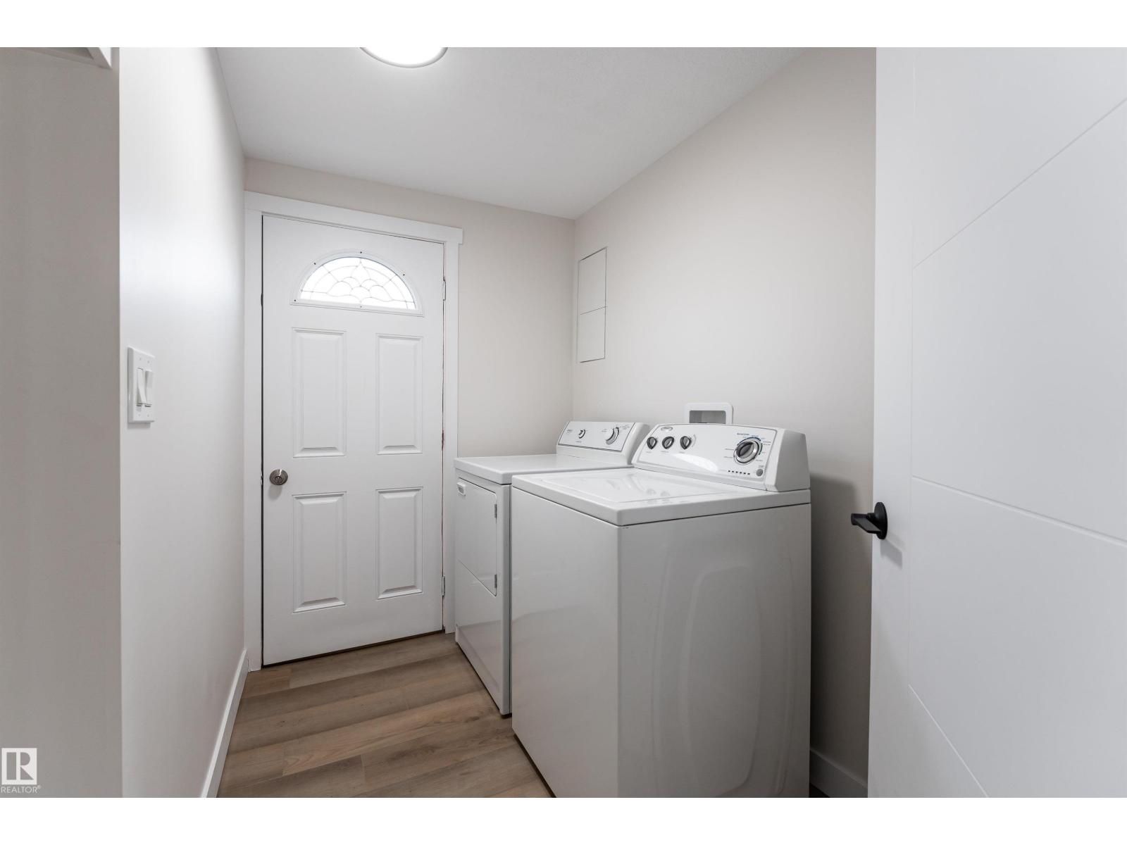 2001 West View GR NW, Edmonton