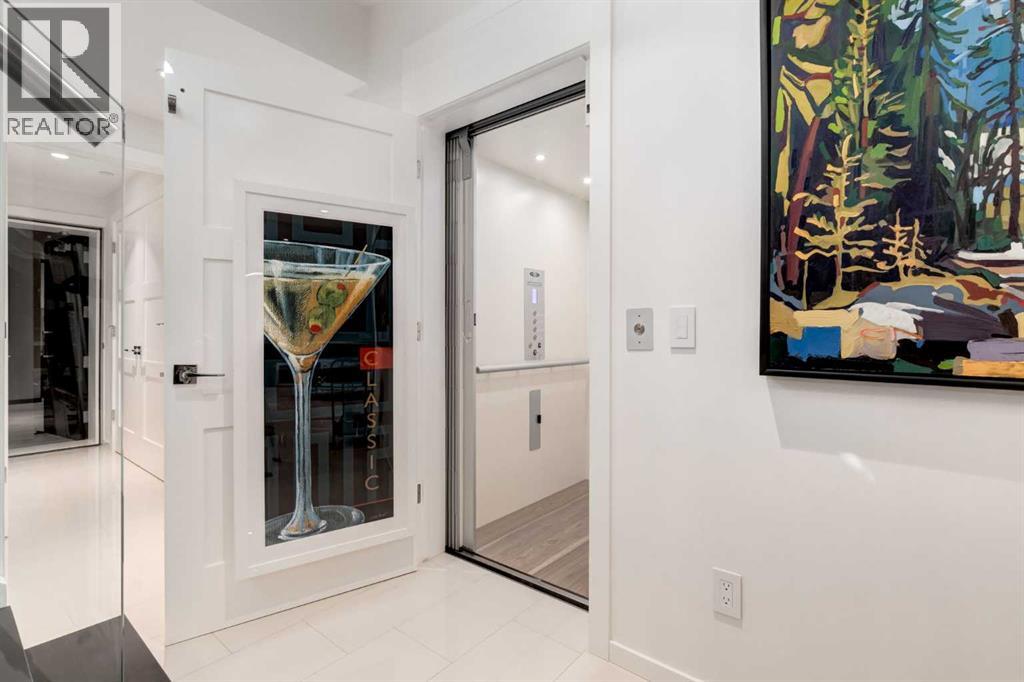 Single Family House for Sale in   Avenue NW Crescent Heights Calgary 