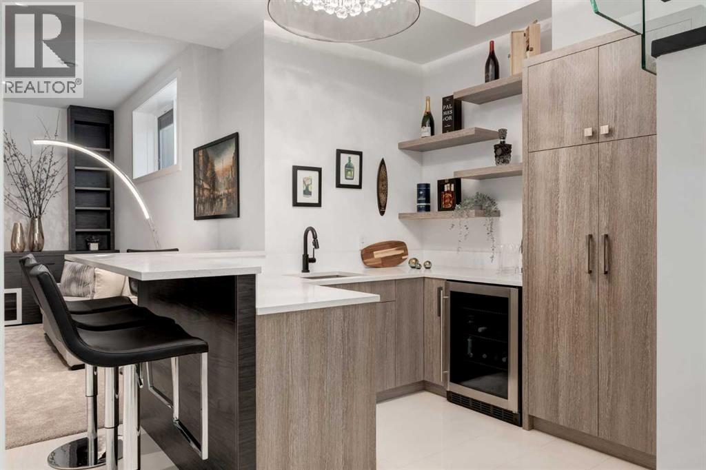 Single Family House for Sale in   Avenue NW Crescent Heights Calgary 