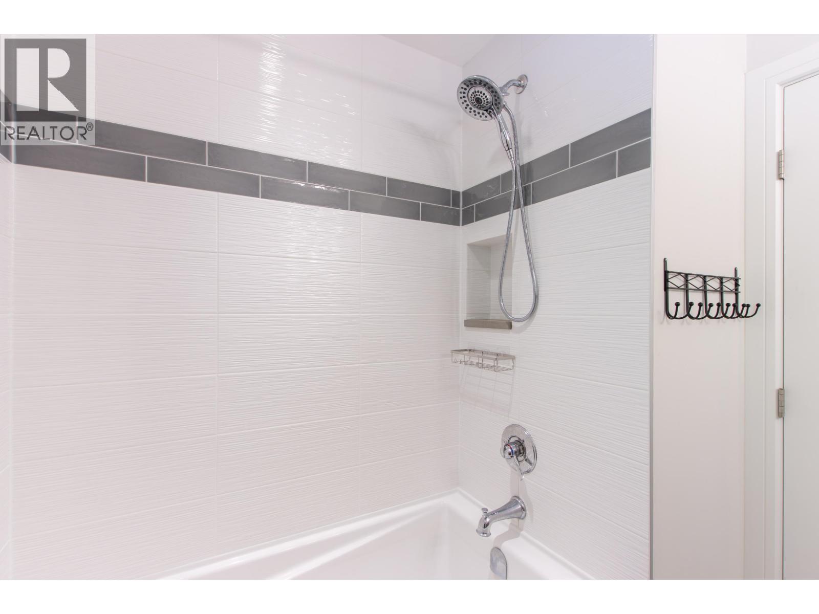 40211 KINTYRE DRIVE, Squamish