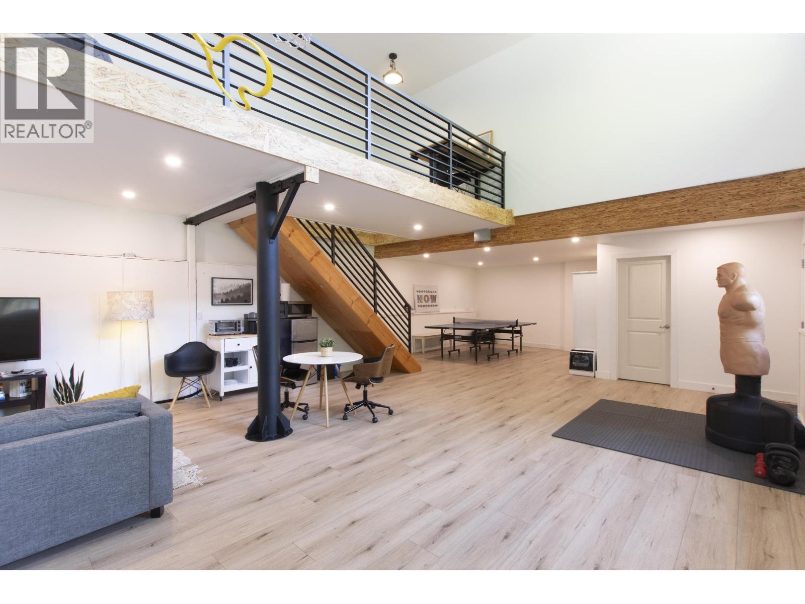 40211 KINTYRE DRIVE, Squamish