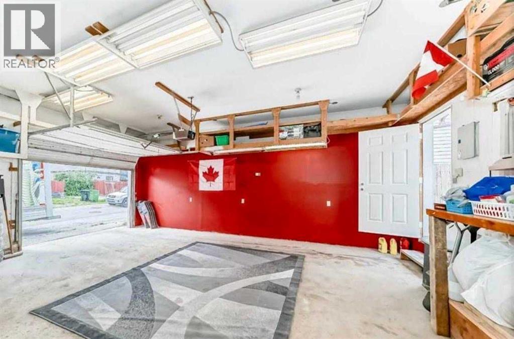 Single Family House for Sale in  TEMPLEHILL Road NE Temple Calgary 