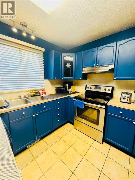 Single Family House for Sale in  TEMPLEHILL Road NE Temple Calgary 