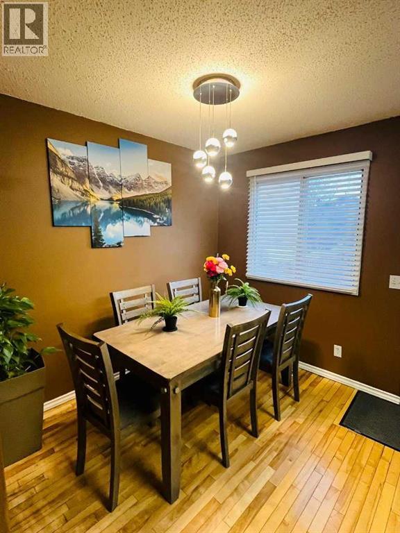 Single Family House for Sale in  TEMPLEHILL Road NE Temple Calgary 