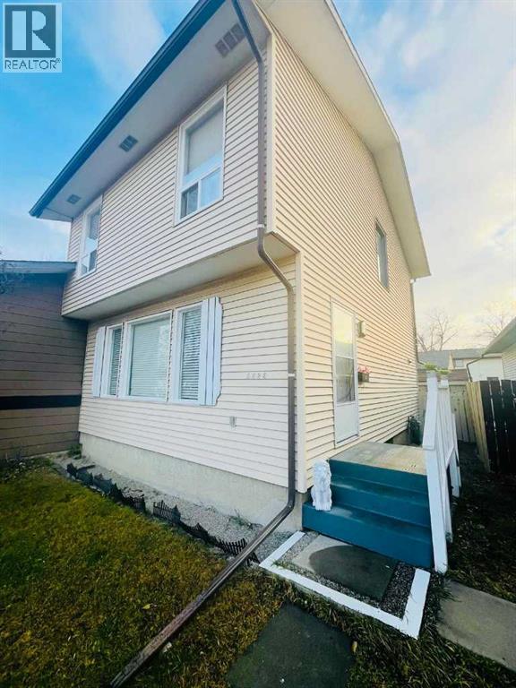 Single Family House for Sale in  TEMPLEHILL Road NE Temple Calgary 