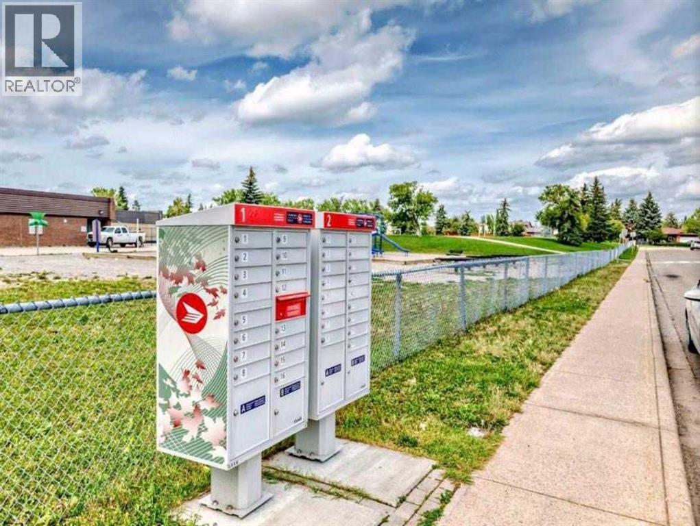 Single Family House for Sale in  TEMPLEHILL Road NE Temple Calgary 