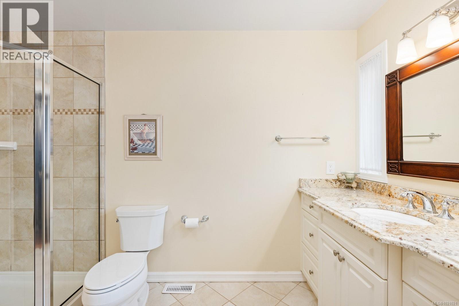  3913 Gibson Court, Saanich