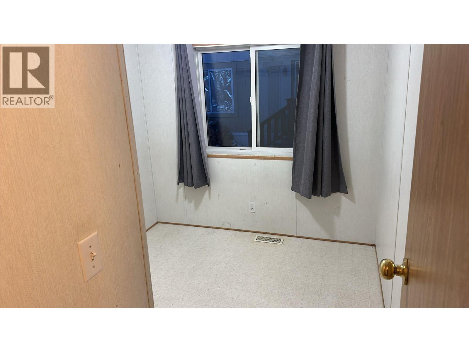 #62 6549 WILDMARE SUBDIVISION - 9