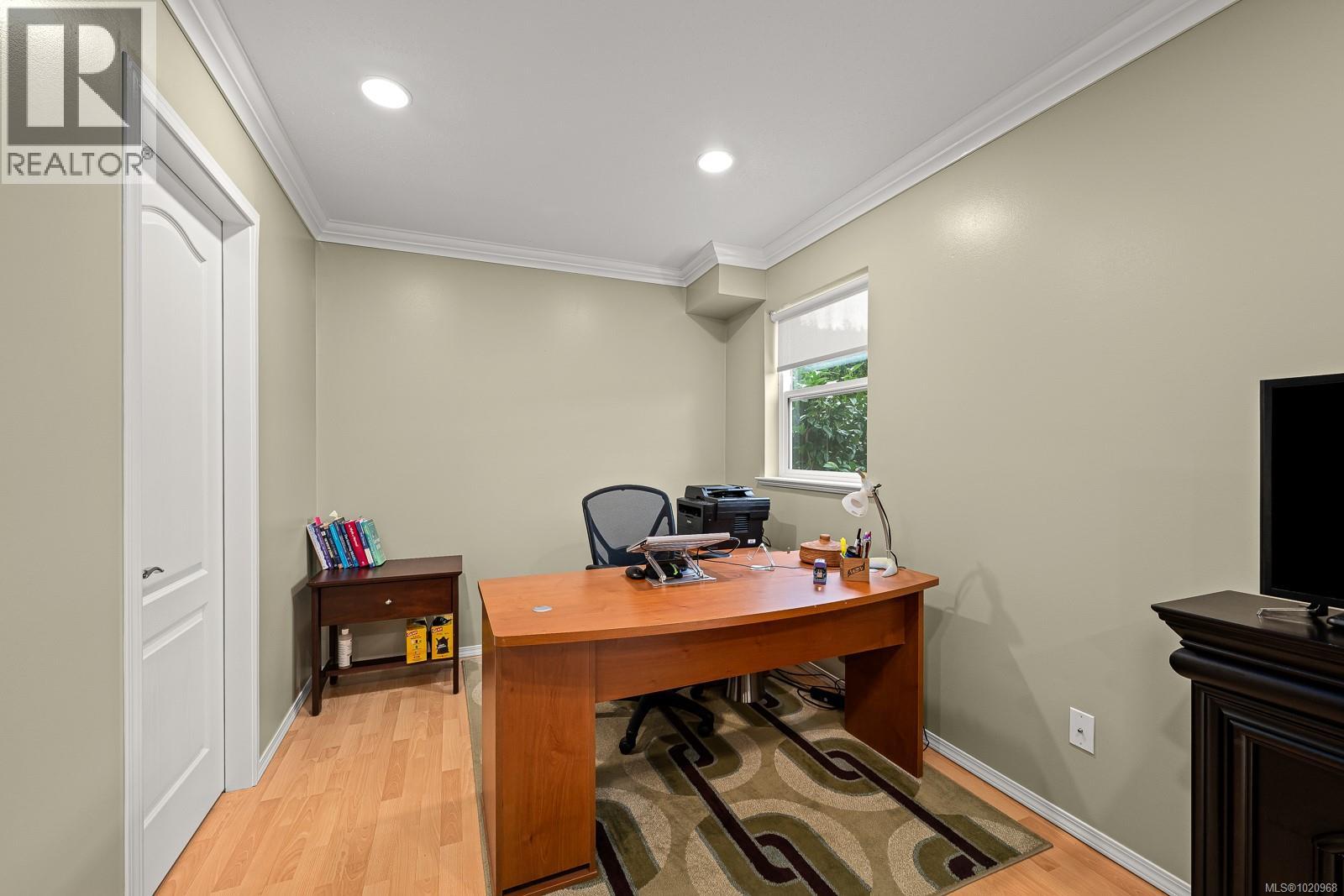#13 2475 Mansfield Dr - 22