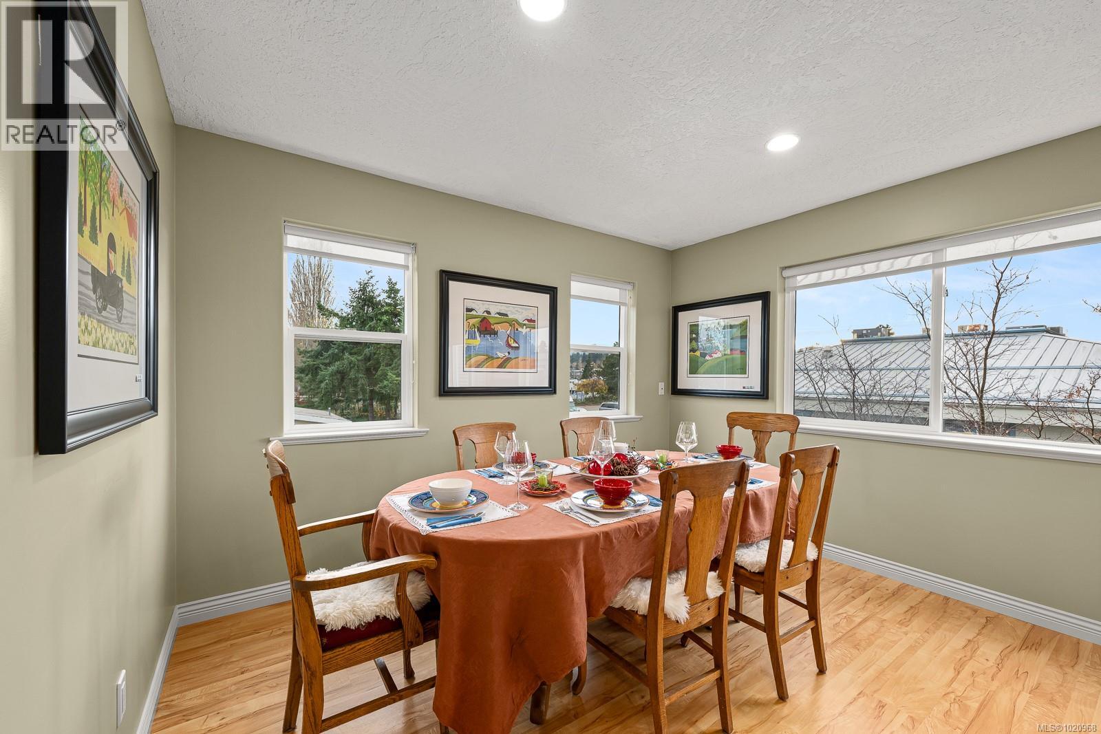 #13 2475 Mansfield Dr - 14