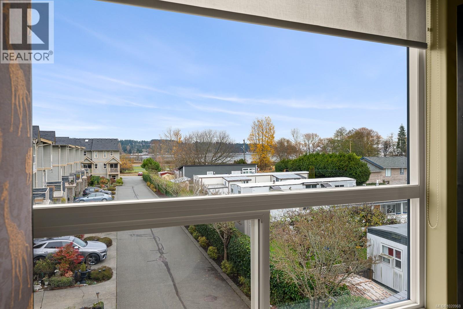 #13 2475 Mansfield Dr - 26