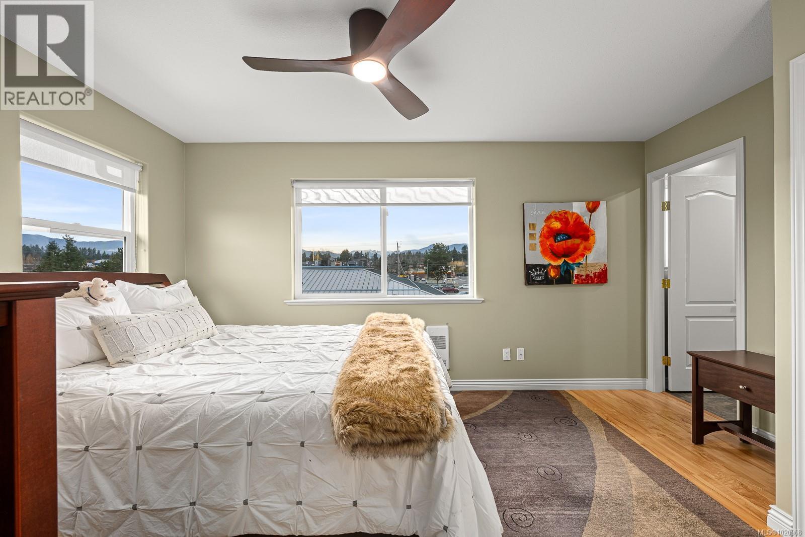 #13 2475 Mansfield Dr - 33
