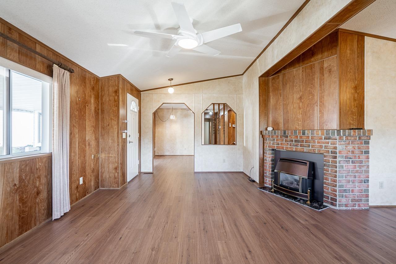 24 15875 20 AVENUE, Surrey