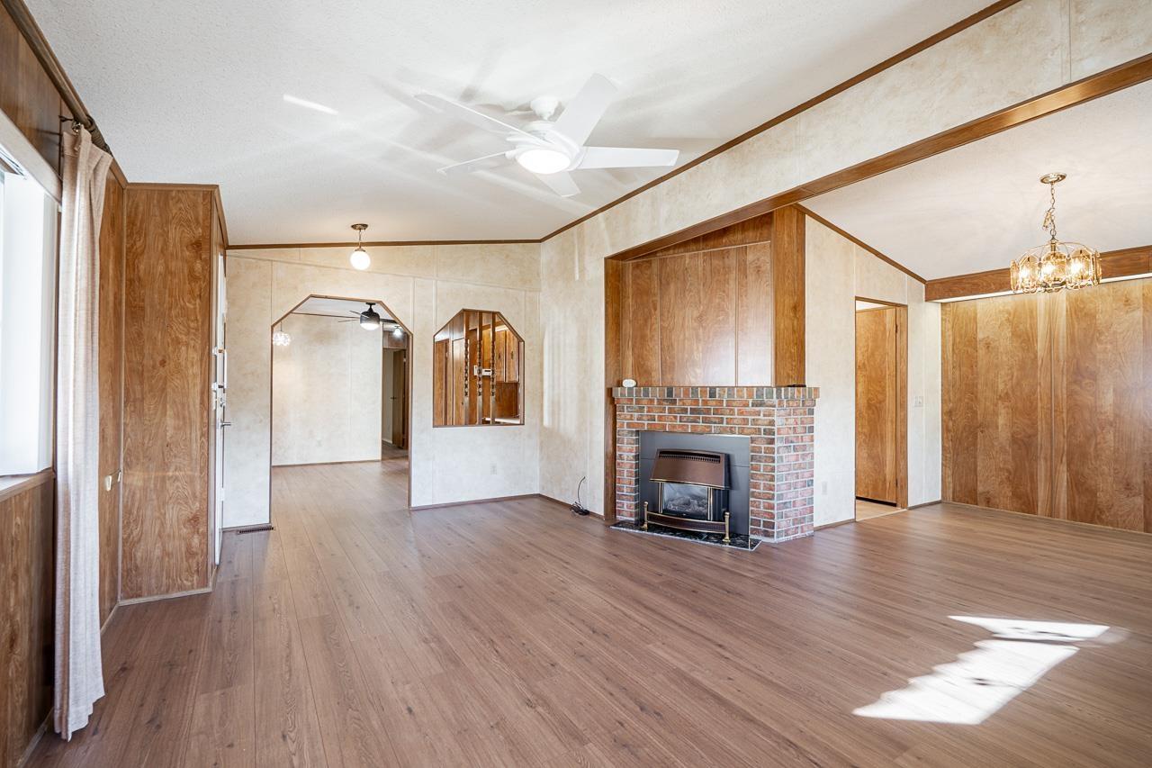 24 15875 20 AVENUE, Surrey