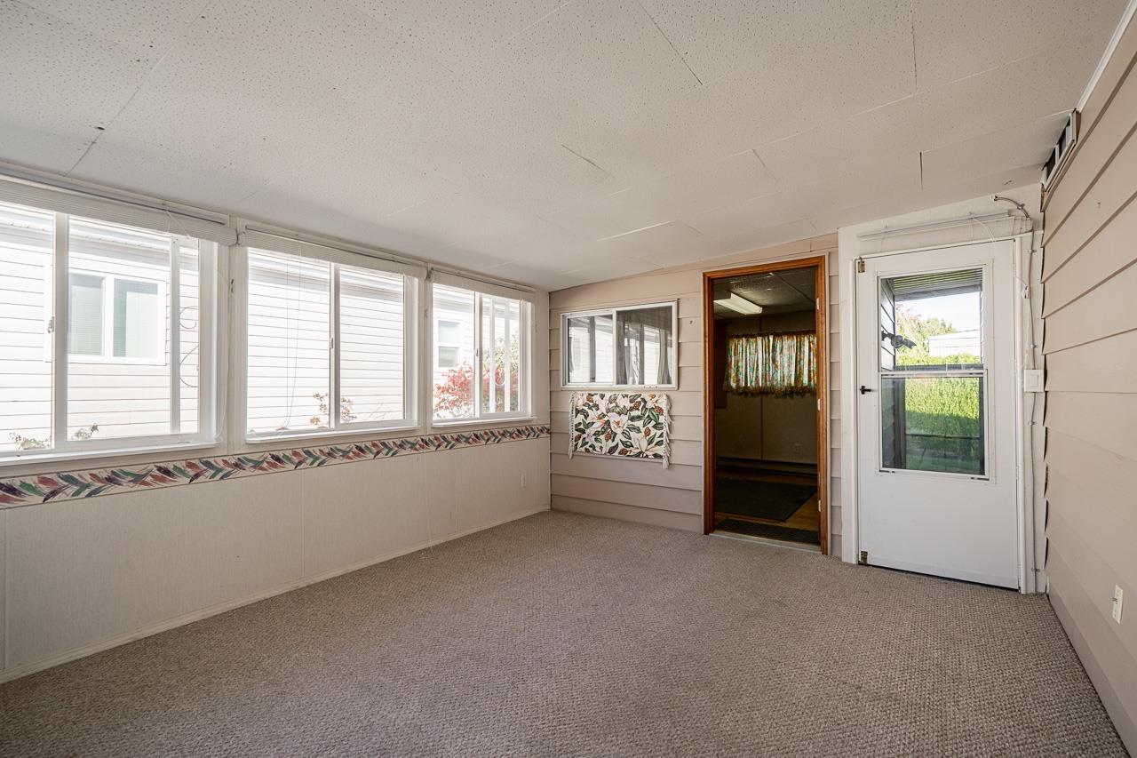 24 15875 20 AVENUE, Surrey