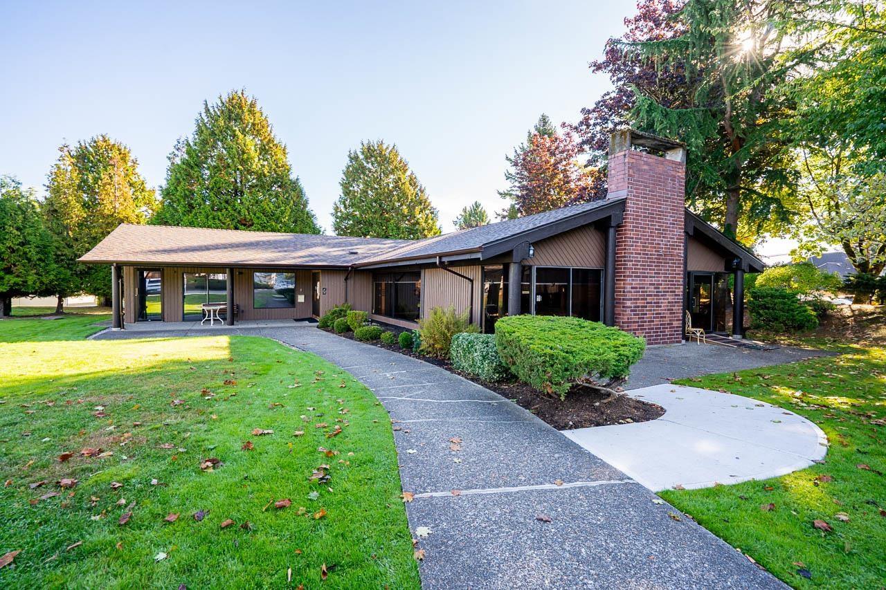 24 15875 20 AVENUE, Surrey