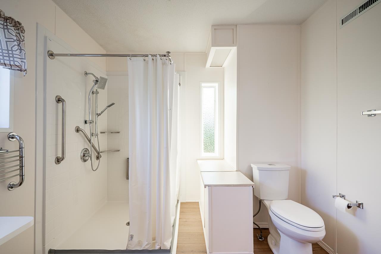 24 15875 20 AVENUE, Surrey